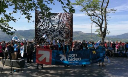 Miles de personas han ascendido en Euskal Herria las 650 cumbres