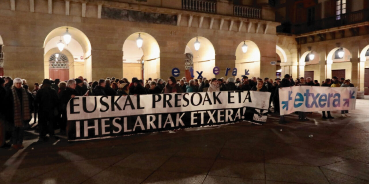 Convocadas por Sare y Etxerat, más de 4.600 personas se movilizaron ayer en pueblos y ciudades de Euskal Herria con motivo del último viernes de febrero