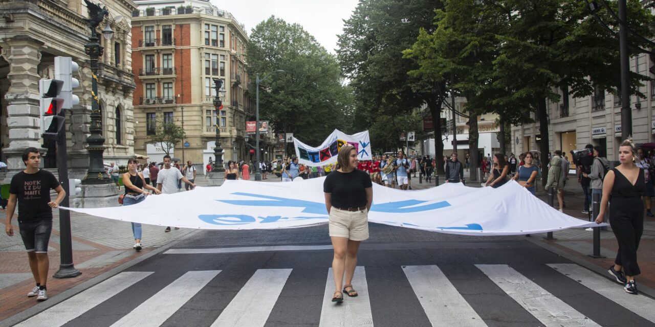 Sare exige en Bilbao el respeto a los derechos humanos de los presos vascos