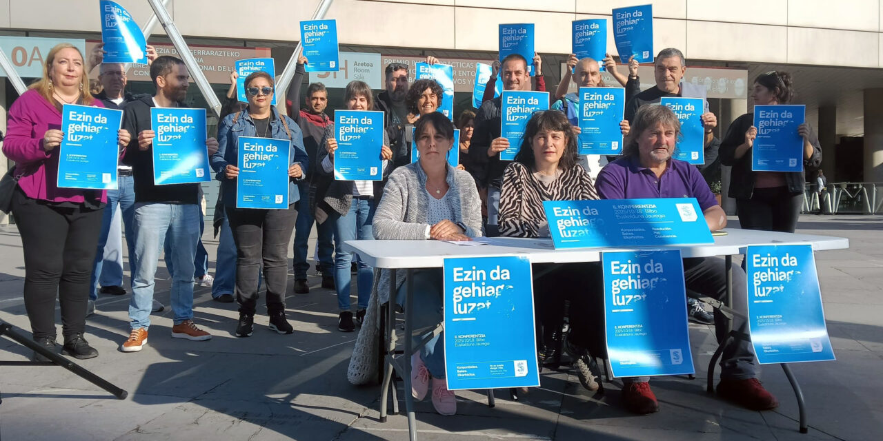 Euskal gehiengo sindikaleko ordezkariek, gatazkaren ondorioen gainditzea ‘ezin dela gehiago luzatu’ ozen eta argi adierazi dute gaur goizean Euskaldunan.