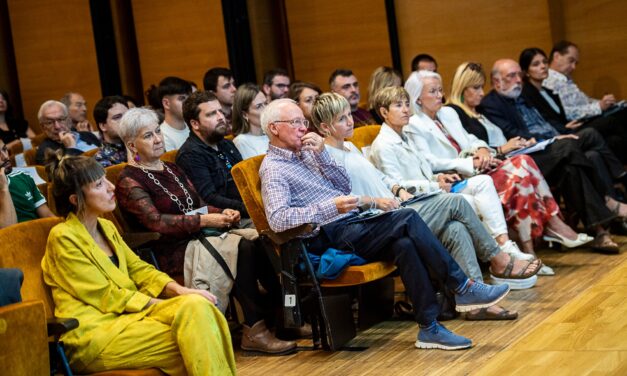 Konponbidearen, Bakearen eta elkarbizitzaren aldeko II. Konferentzia hasi da