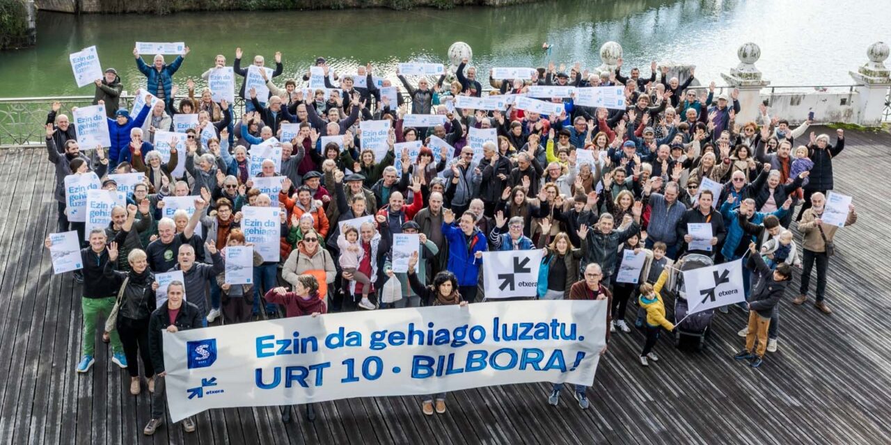 En más de 164 pueblos de Euskal Herria se llevarán a cabo movilizaciones navideñas a favor del regreso a casa y la solución de la situación de las personas presas, refugiadas y deportadas, así como de la paz y la convivencia.