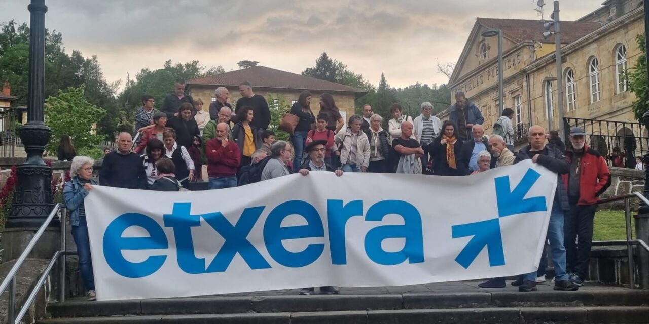 Apirileko azken ostiraleko irakurketa: «Ekainaren 6an Arrasaten egingo dugun agerraldi jendetsua iragarri nahi dugu; azken urteetan egin dugun garrantzitsuena izango da.»