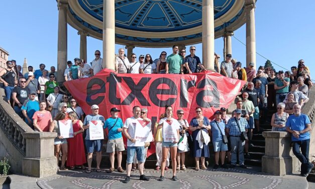 Hemos organizado una kalejira el 3 de julio y también una Comida + Etxera Eguna el 8 de julio en Iruñea.