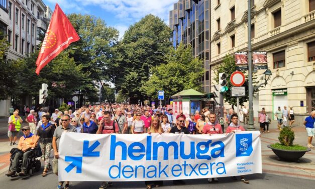 Sarek eta Bilboko konpartsek urtarrilaren 9an Bilboko kaleak betetzeko eskaera egin dute.
